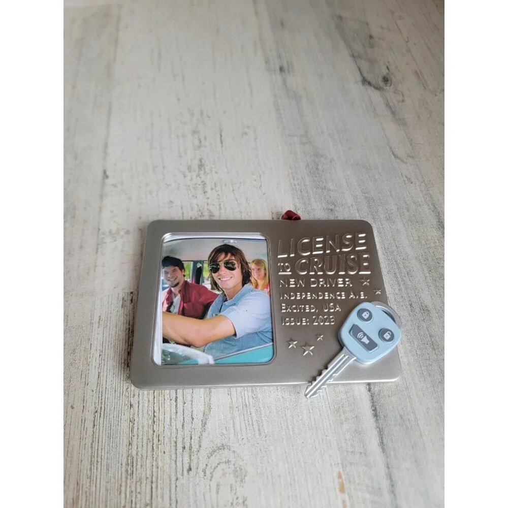 Hallmark license to cruise ornament Xmas car‎ key